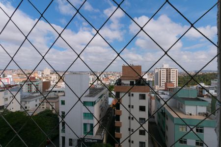 Apartamento para alugar com 75m², 3 quartos e 2 vagas Apartamento para alugar com 75m², 3 quartos e 2 vagasVista