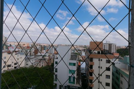 Apartamento para alugar com 75m², 3 quartos e 2 vagas Apartamento para alugar com 75m², 3 quartos e 2 vagasVista