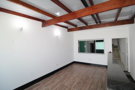 Casa à venda com 125m², 3 quartos e 2 vagasSala - Varanda