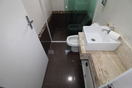 Casa à venda com 125m², 3 quartos e 2 vagasBanheiro Suíte 1