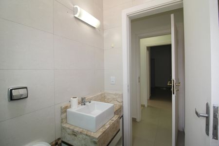 Casa à venda com 125m², 3 quartos e 2 vagasBanheiro Suíte 1