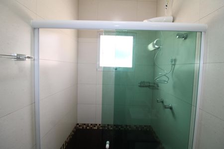 Casa à venda com 125m², 3 quartos e 2 vagasBanheiro Suíte 1