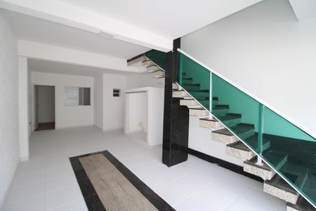 Casa à venda com 125m², 3 quartos e 2 vagasGaragem