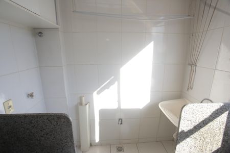 Apartamento para alugar com 60m², 3 quartos e 1 vagaÁrea de Serviço