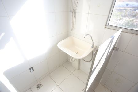 Apartamento para alugar com 60m², 3 quartos e 1 vagaÁrea de Serviço
