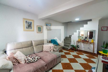 Casa à venda com 3 quartos, 160m² em Vila Campestre, São Paulo