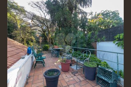 Casa à venda com 200m², 3 quartos e 2 vagas