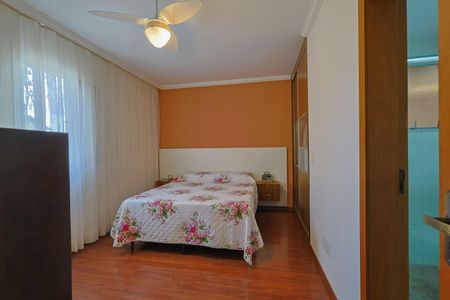 Apartamento à venda com 124m², 3 quartos e 2 vagasSuíte