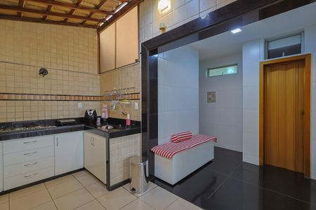 Apartamento à venda com 124m², 3 quartos e 2 vagasCozinha