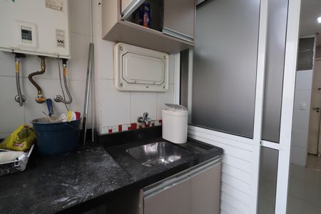 Apartamento para alugar com 64m², 3 quartos e 1 vagaÁrea de Serviço