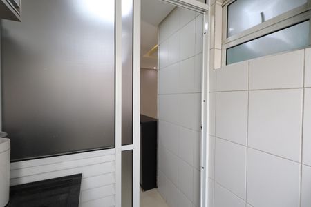 Apartamento para alugar com 64m², 3 quartos e 1 vagaÁrea de Serviço