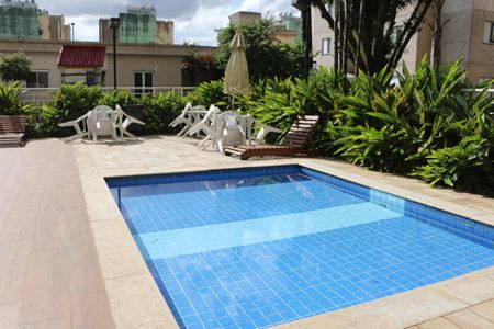 Apartamento para alugar com 64m², 3 quartos e 1 vagaÁrea comum - Piscina