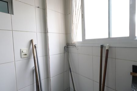 Apartamento para alugar com 64m², 3 quartos e 1 vagaÁrea de Serviço