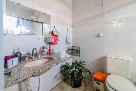 Casa para alugar com 320m², 5 quartos e 4 vagas Banheiro /Suíte 04