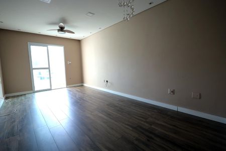 Casa à venda com 123m², 3 quartos e 3 vagas Casa à venda com 123m², 3 quartos e 3 vagasSala