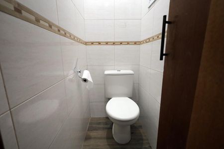 Casa à venda com 123m², 3 quartos e 3 vagas Casa à venda com 123m², 3 quartos e 3 vagasBanheiro 1