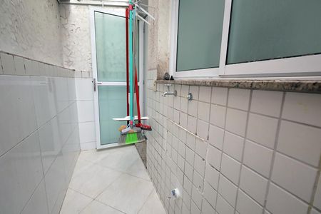 Casa à venda com 123m², 3 quartos e 3 vagas Casa à venda com 123m², 3 quartos e 3 vagasÁrea de Serviço