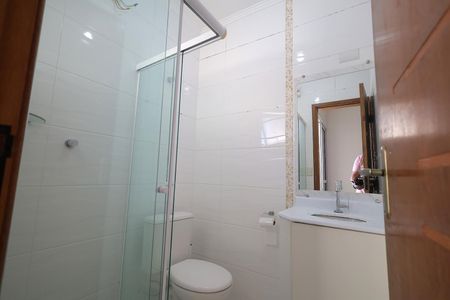 Casa à venda com 123m², 3 quartos e 3 vagas Casa à venda com 123m², 3 quartos e 3 vagasBanheiro da Suíte