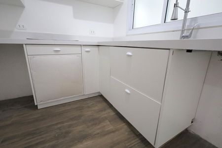 Casa à venda com 123m², 3 quartos e 3 vagas Casa à venda com 123m², 3 quartos e 3 vagasCozinha