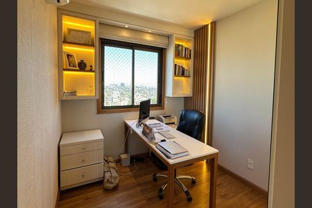 Quarto 2 - escritório de apartamento à venda com 3 quartos, 80m² em Vila Jardim, Porto Alegre