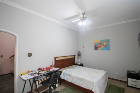 Casa para alugar com 230m², 4 quartos e 2 vagas Casa para alugar com 230m², 4 quartos e 2 vagasSuíte 2