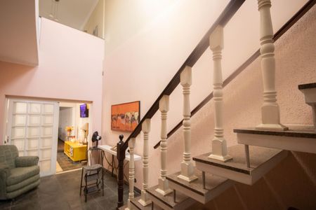 Casa para alugar com 230m², 4 quartos e 2 vagas Casa para alugar com 230m², 4 quartos e 2 vagasHall