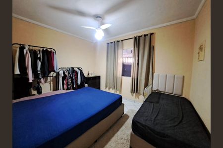 Casa à venda com 120m², 3 quartos e 2 vagasQuarto 3