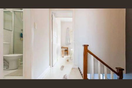 Corredor de casa à venda com 3 quartos, 240m² em Vila Olímpia, São Paulo