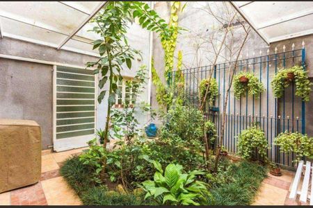 Casa à venda com 240m², 3 quartos e 2 vagasJardim