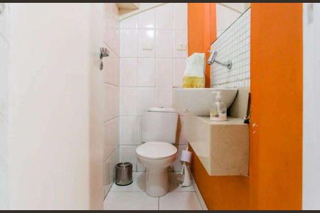 Banheiro de casa à venda com 3 quartos, 240m² em Vila Olímpia, São Paulo