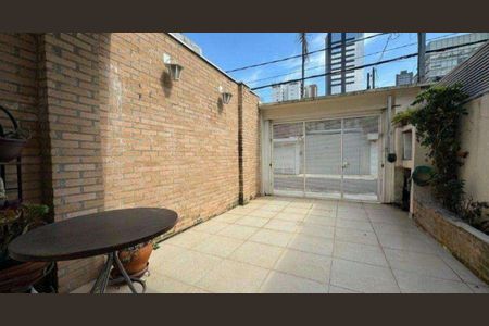 Casa à venda com 220m², 3 quartos e 1 vagaQuintal