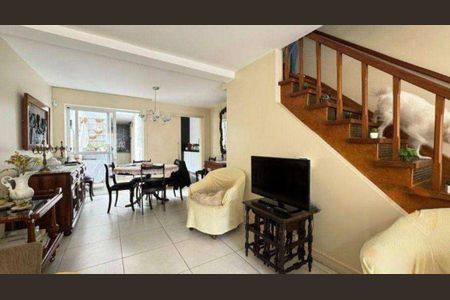 Sala de casa à venda com 3 quartos, 220m² em Vila Nova Conceição, São Paulo