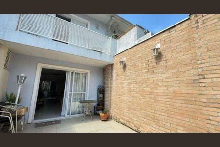 Casa à venda com 220m², 3 quartos e 1 vagaQuintal