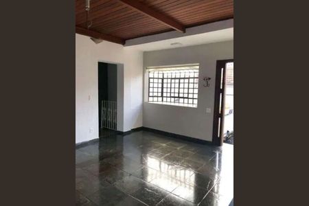 Sala de casa à venda com 3 quartos, 260m² em Vila Romana, São Paulo