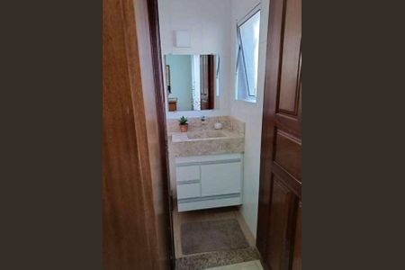 Casa à venda com 280m², 4 quartos e sem vagaBanheiro