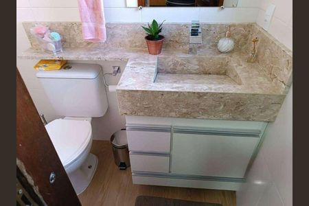 Casa à venda com 280m², 4 quartos e sem vagaBanheiro