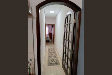 Corredor de casa à venda com 4 quartos, 280m² em Vila Romana, São Paulo