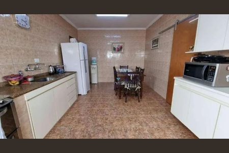 Cozinha de casa à venda com 3 quartos, 240m² em Siciliano, São Paulo