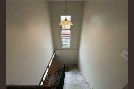 Escada de casa à venda com 3 quartos, 300m² em Vila Romana, São Paulo