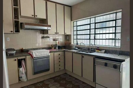 Cozinha de casa à venda com 3 quartos, 300m² em Vila Romana, São Paulo