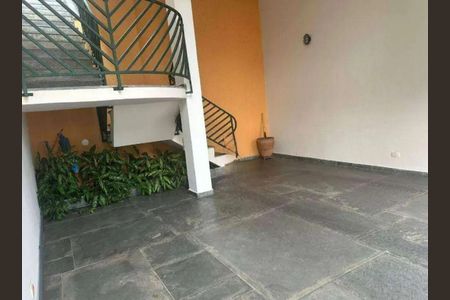 Entrada de casa à venda com 3 quartos, 300m² em Vila Romana, São Paulo