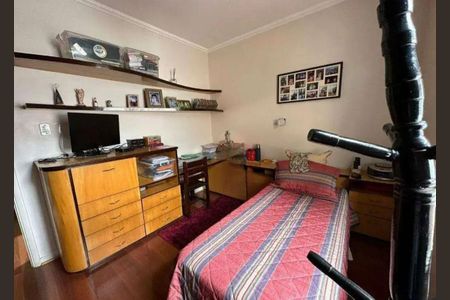 Quarto de casa à venda com 3 quartos, 300m² em Vila Romana, São Paulo