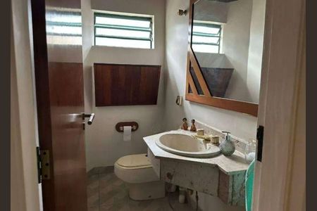 Casa à venda com 300m², 3 quartos e 2 vagas