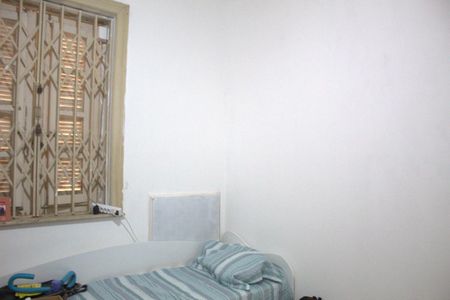 Casa à venda com 480m², 6 quartos e 5 vagas Casa à venda com 480m², 6 quartos e 5 vagasQuarto 1