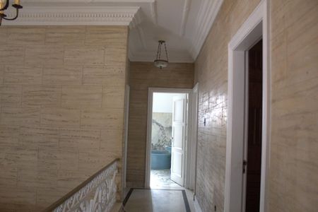 Casa à venda com 480m², 6 quartos e 5 vagas Casa à venda com 480m², 6 quartos e 5 vagasÁrea Externa