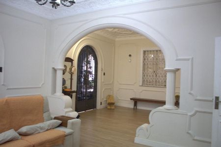 Casa à venda com 480m², 6 quartos e 5 vagas Casa à venda com 480m², 6 quartos e 5 vagasSala