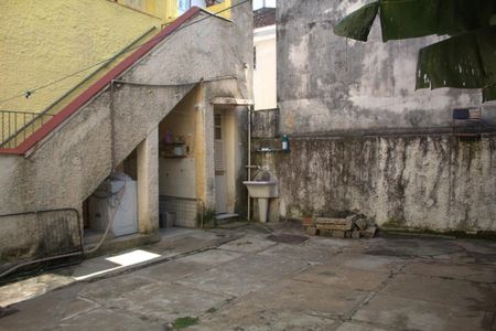 Casa à venda com 480m², 6 quartos e 5 vagas Casa à venda com 480m², 6 quartos e 5 vagasÁrea Externa