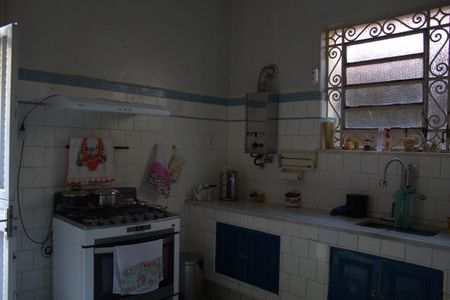 Casa à venda com 480m², 6 quartos e 5 vagas Casa à venda com 480m², 6 quartos e 5 vagasCozinha