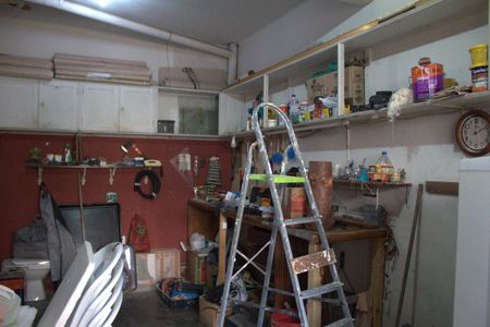 Casa à venda com 480m², 6 quartos e 5 vagas Casa à venda com 480m², 6 quartos e 5 vagasQuarto de Serviço