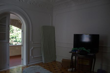 Casa à venda com 480m², 6 quartos e 5 vagas Casa à venda com 480m², 6 quartos e 5 vagasQuarto 4